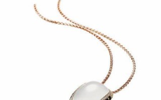 月光石PK冰白翡翠 傻傻分不清