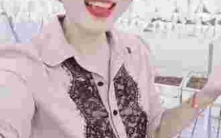 抖音月月大小姐抖音视频,小月唱大小姐和大少爷的反派生涯