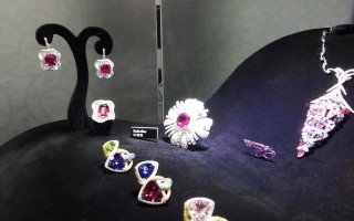 情侣戒指知识集锦，情侣共同记号该如何完美印在戒指上？