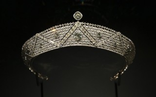 阿布扎比卢浮宫举行“卡地亚·伊斯兰灵感与现代设计”特展