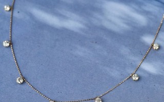 两颗钻石项链多少克,两颗钻石项链