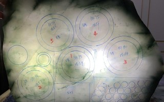 想买个翡翠手镯，价格在3万5以内，有什么好的商家可以推荐吗？