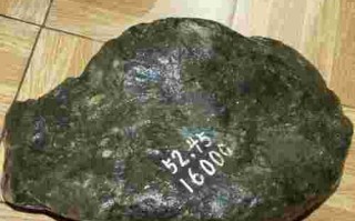 批发翡翠原石批发市场在哪里大,批发翡翠原石批发市场