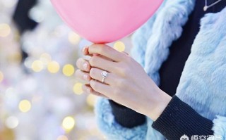 戒指戴法种类繁多，懂情调的人儿都是如何佩戴戒指的？