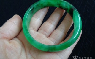 飘绿花翡翠手镯好不好翡翠飘绿丝手镯
