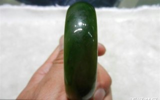 朗园经典：67.13克好油润浓菠菜绿碧玉籽正妆和田玉手镯