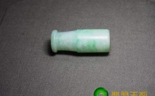 老翡翠烟嘴图片与价格清代翡翠老烟嘴价格图片