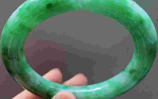 玉翠阁珠宝,翠玉阁翡翠玉手镯