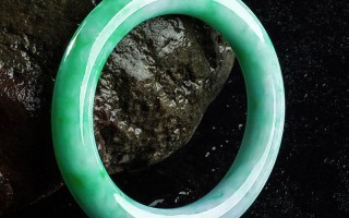 满绿圆条翡翠玉手镯图片大全的简单介绍