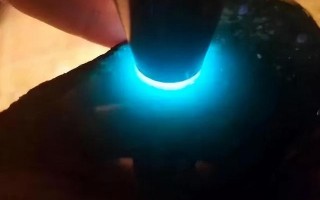 关于蓝翡翠价格的信息