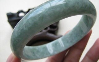 缅甸翡翠玉手镯多少钱,wkoud缅甸翡翠玉石手镯