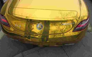 黄金奔驰车图片黄金奔驰多少钱