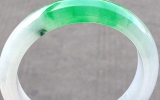 500多元的翡翠手镯算好的吗？