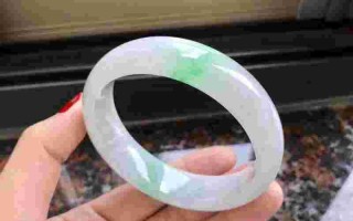 翡翠手镯有三种颜色,翡翠手镯各种颜色叫法