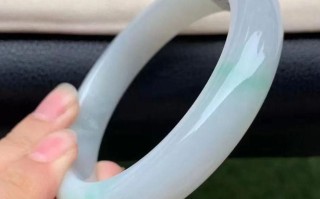 翡翠手镯宽窄不一有何说法吗的简单介绍