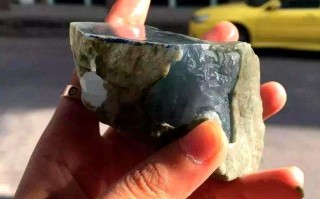 翡翠原石讲解新手怎么买,买了翡翠原石就请你一定要知道