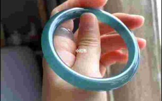 翡翠危料手镯多少钱,翡翠危料有收藏价值吗