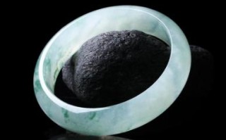 5000左右的糯种手镯翡翠黄加绿手镯价位