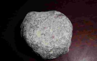 2002年的翡翠原石价格表2002年的翡翠原石价格