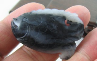 黑白分明------墨玉鱼(14.3克)