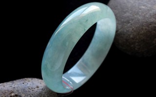 玉石翡翠手镯辨别科普知识的简单介绍