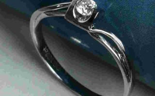 一克黄金和一克钻石哪个贵些一克黄金和一克钻石哪个贵