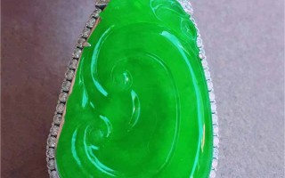 冰种翡翠白色贵还是绿色贵冰种翡翠如意吊坠价格