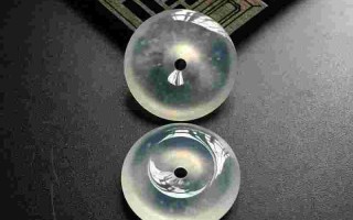 翡翠冰种值钱还是色值钱,冰种无色翡翠价格