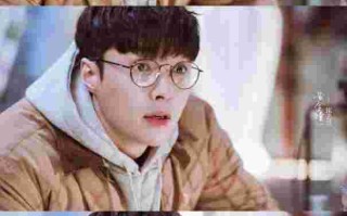 张艺兴黄金瞳小说,张艺兴黄金瞳