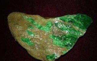 包含翡翠原石入门级知识大全的词条