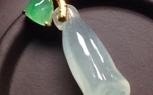 2万的翡翠手镯翡翠手镯和翡翠戒指