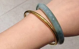 戴翡翠手镯还能戴银吗,戴了玉手镯还能戴银手镯吗