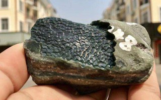 翡翠原石照片翡翠原石头图片