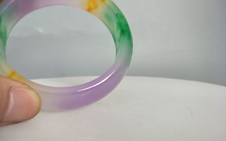 翡翠手镯怎么挑,深圳回收翡翠手镯