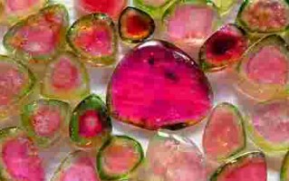 翡翠西瓜翡翠西瓜和翡翠白菜现在在哪里