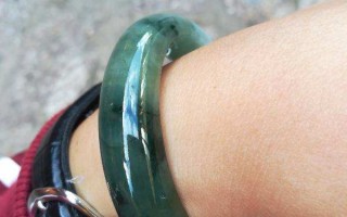 云南去哪买翡翠玉石,云南周城翡翠手镯价格