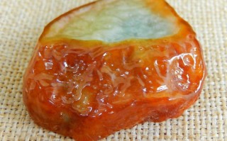 多莫翡翠原石糯种图片南部糯种翡翠原石