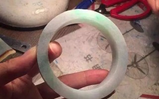 关于翡翠原石手镯开店的信息