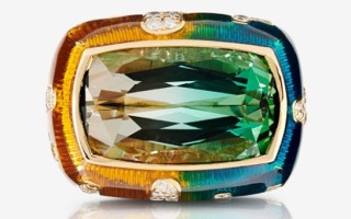 Stephen Webster 推出 Full Bleed 鸡尾酒戒指系列