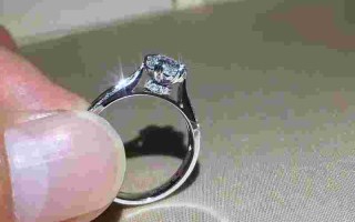 莫桑钻的硬度和钻石一样吗莫桑钻的硬度和稳定性怎么样