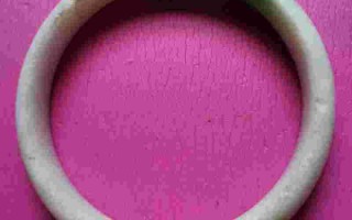 满绿翡翠手镯价格翡翠手镯价格