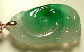 俗话说“人养玉三年、玉养人一生”，玉真的能养人吗？