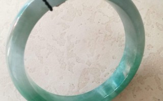 关于翡翠a货手镯查询价格查询的信息