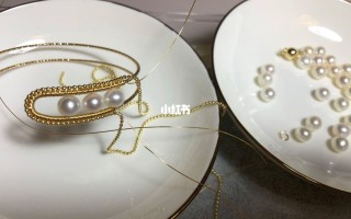 珍珠翡翠珠宝手镯的简单介绍