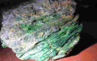 干青种翡翠原石价格及图片,干青种翡翠原石价格