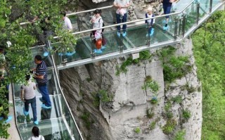 说一说你五一放假都去游玩了哪些地方？这些地方都有什么特色？可以发图片吗？