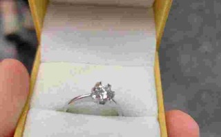 1万块的钻戒回收多少钱1万块的钻戒回收多少钱一克