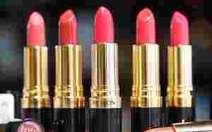 露华浓唇彩价钿露华浓唇彩