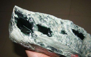 翡翠原石玻璃墨翠墨翠100万元图片