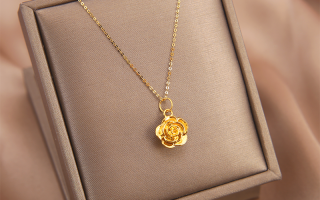 老凤祥3000左右金项链老凤祥3000左右金项链女款